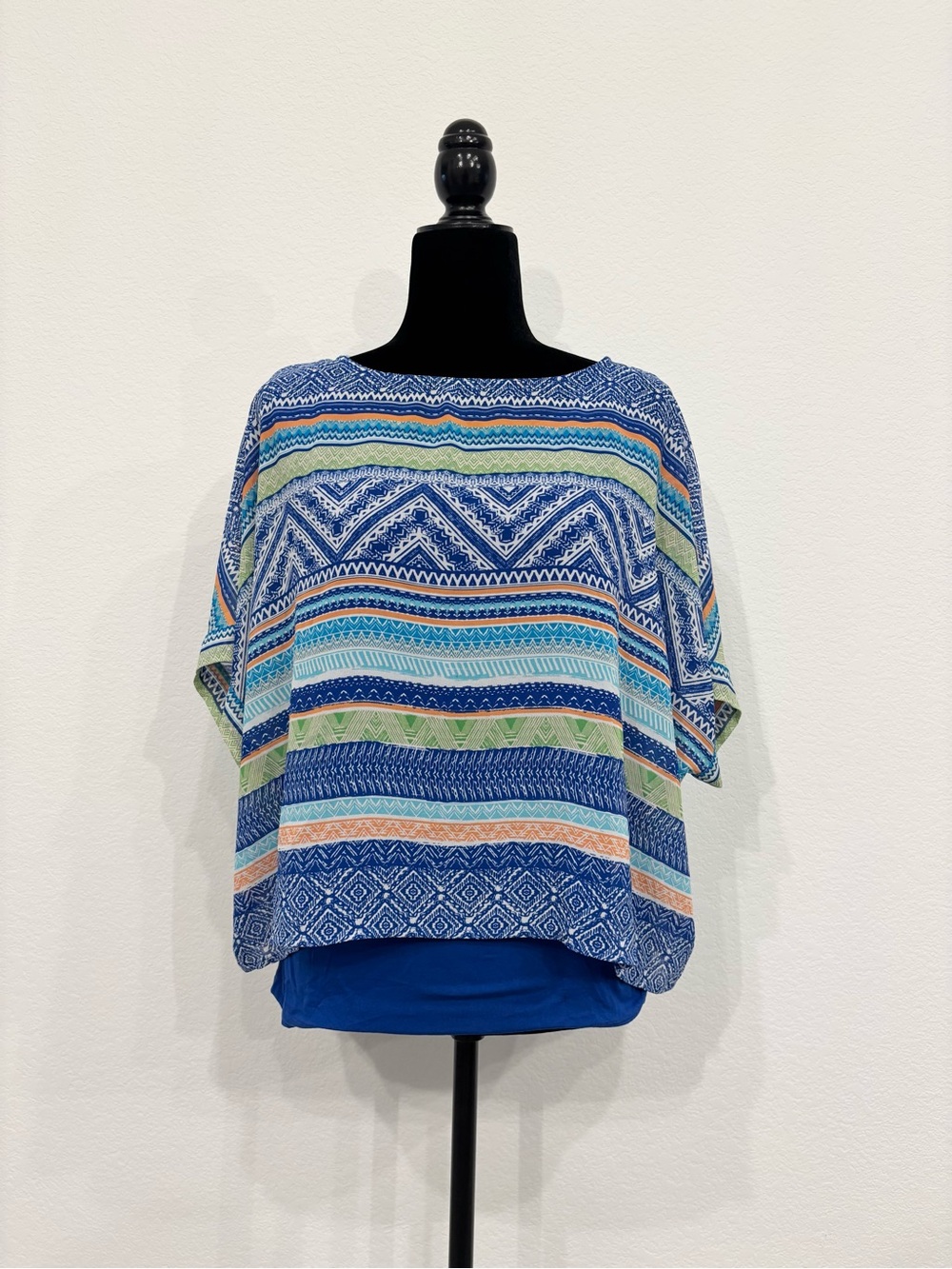 Chico’s Blue Patterned Short Sleeve Women's Top